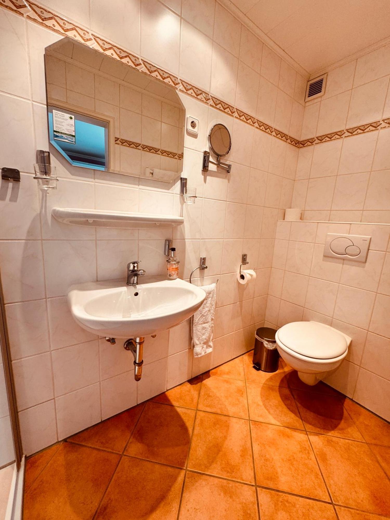 Hotel Ferienweingut Rudorfer à Valwig Chambre photo